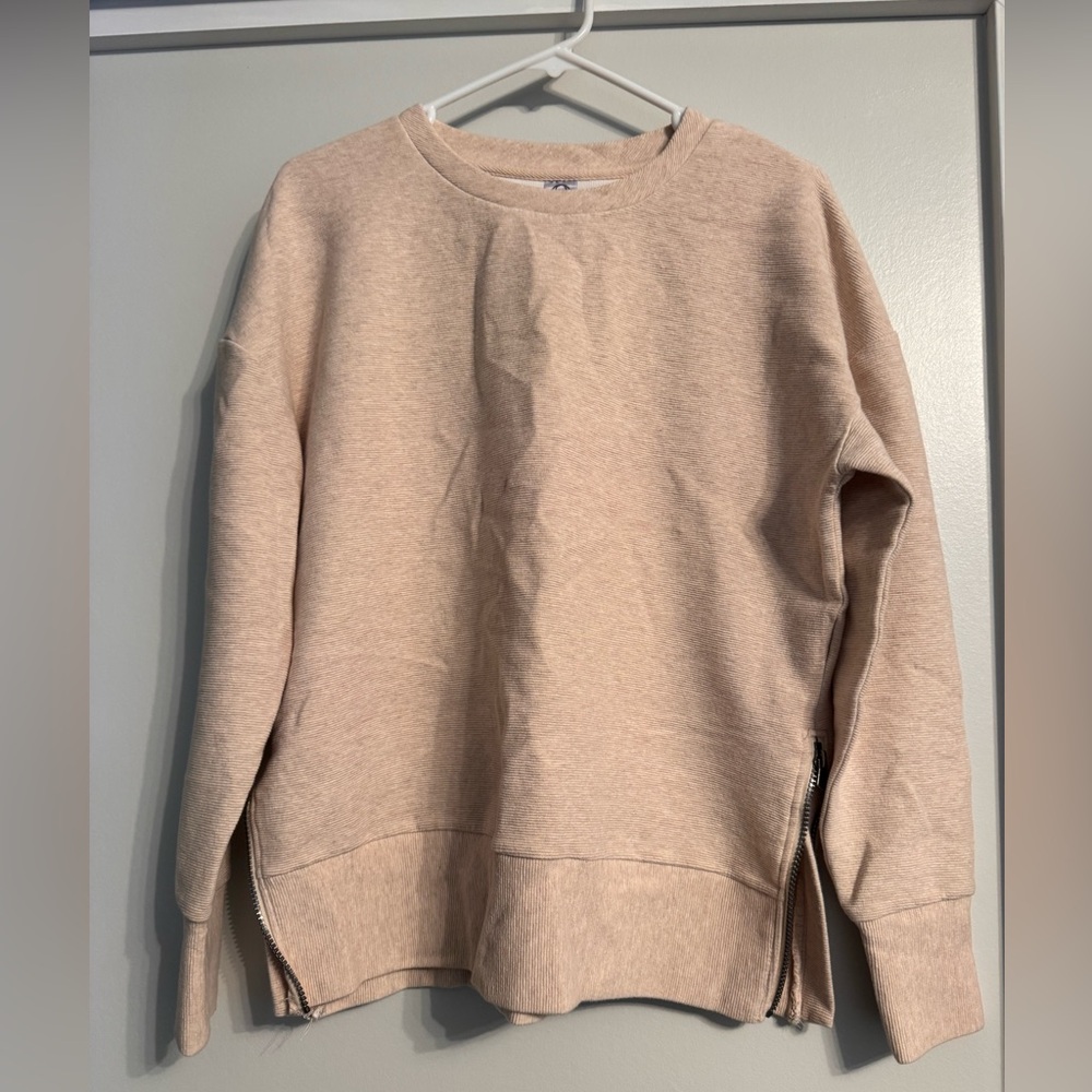 Te Verde Side-Zip Crewneck Sweater in Light Beige